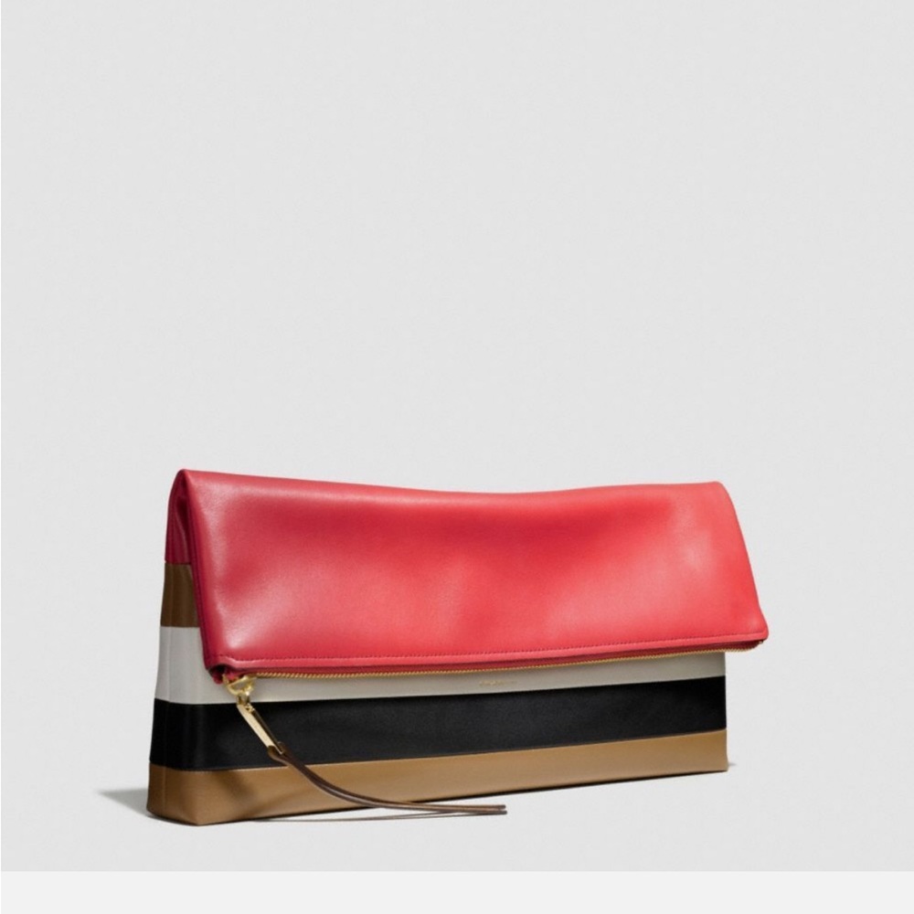 NWT COACH LARGE CLUTCHABLE IN BAR STRIPE LEATHER